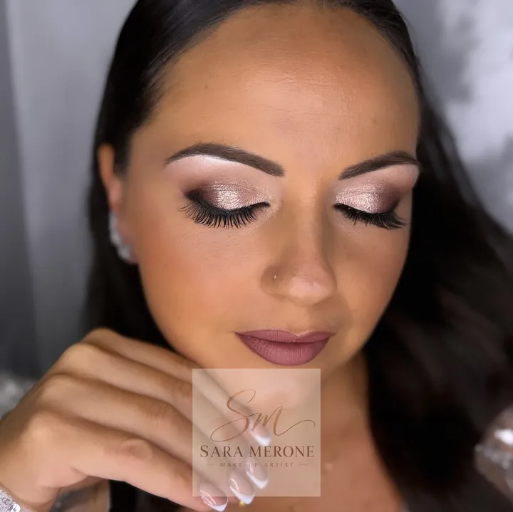 Trucco sposa soft glam con occhi valorizzati